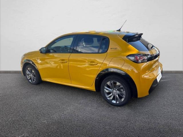 Peugeot 208 image 2
