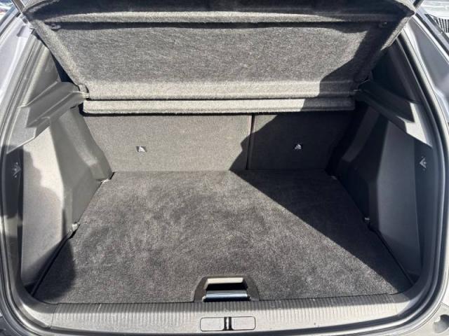 Peugeot 2008 image 6