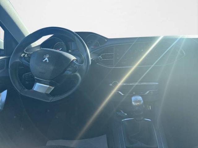 Peugeot 308 image 7