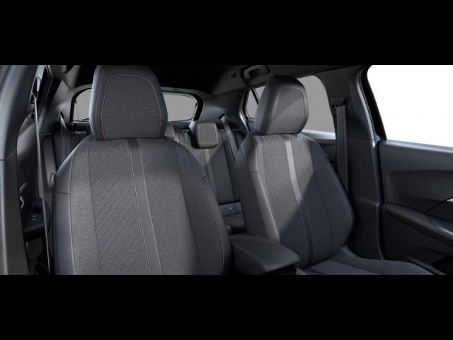 Peugeot 2008 image 3