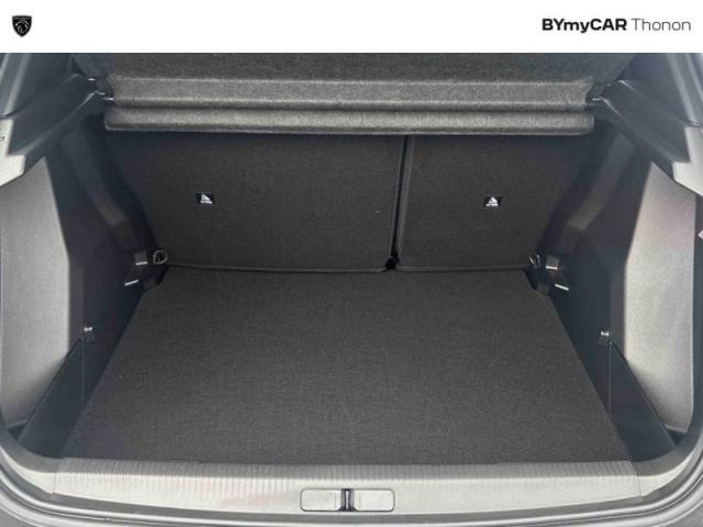 Peugeot 2008 image 2