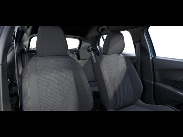 Peugeot 2008 image 3