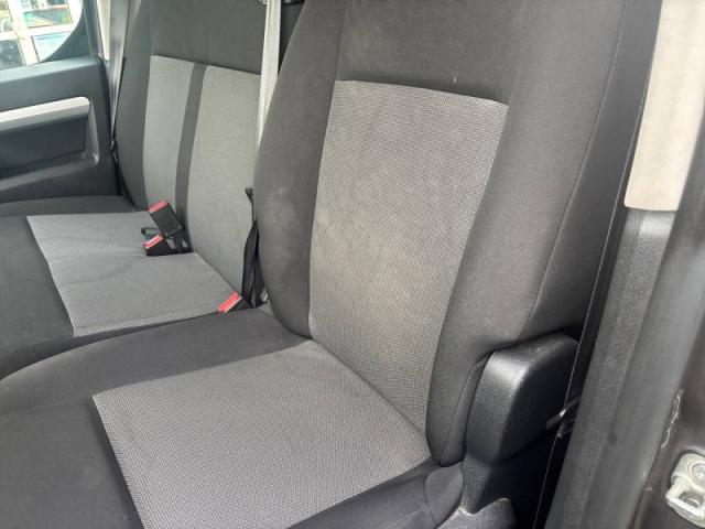 Peugeot Expert image 8