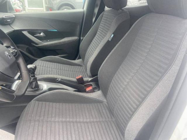 Peugeot 2008 image 4