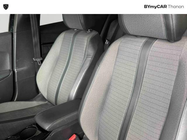 Peugeot 2008 image 5