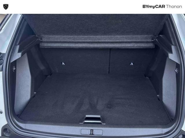 Peugeot 2008 image 2