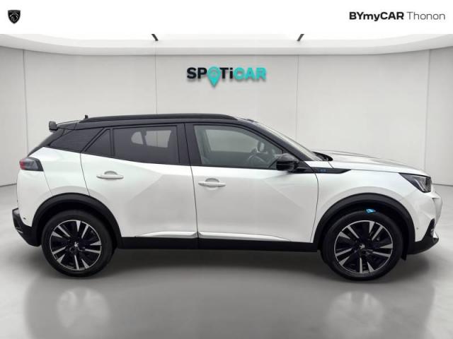 Peugeot 2008 image 1