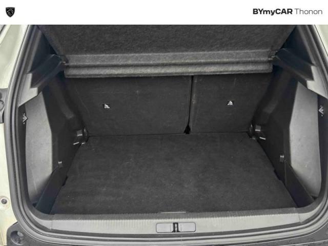 Peugeot 2008 image 8