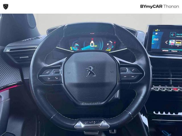 Peugeot 2008 image 1