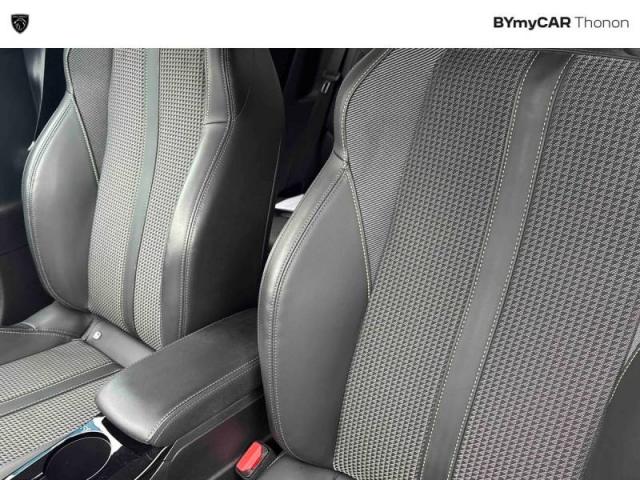 Peugeot 2008 image 9