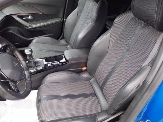 Peugeot 2008 image 7