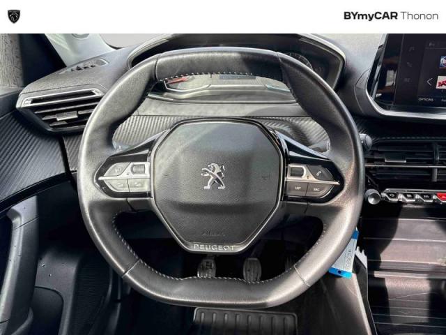 Peugeot 2008 image 3