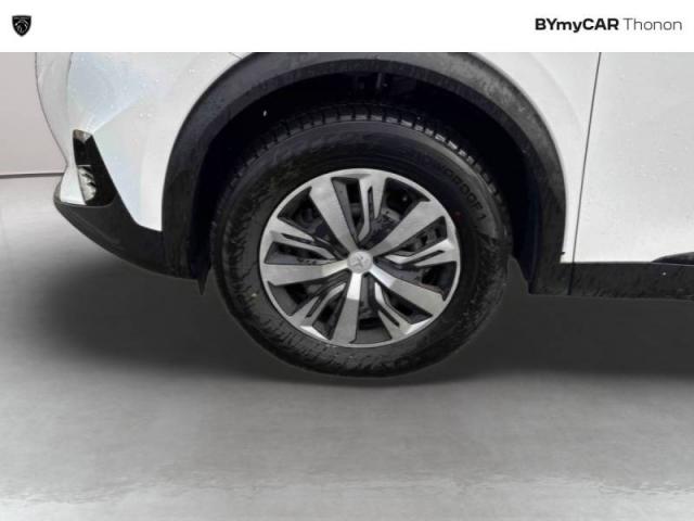 Peugeot 2008 image 1