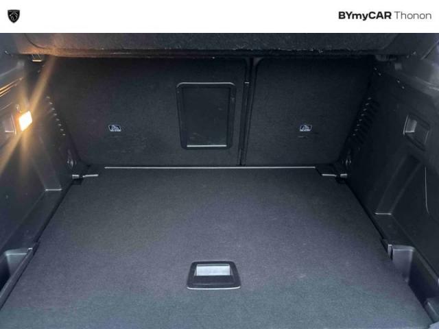 Peugeot 3008 image 2