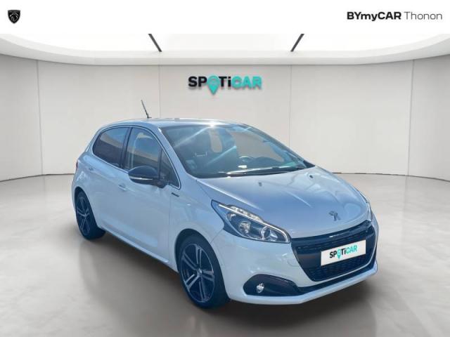 Peugeot 208 image 2