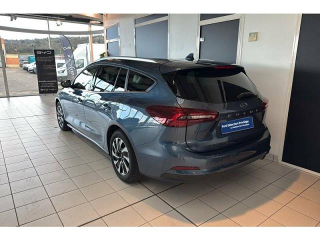 Ford Focus image 6