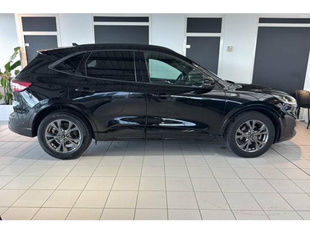 Ford Kuga image 3