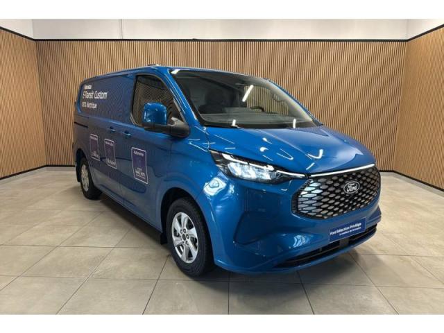 Ford Transit image 9