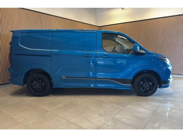 Ford Transit image 5