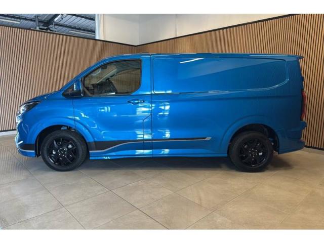 Ford Transit image 2
