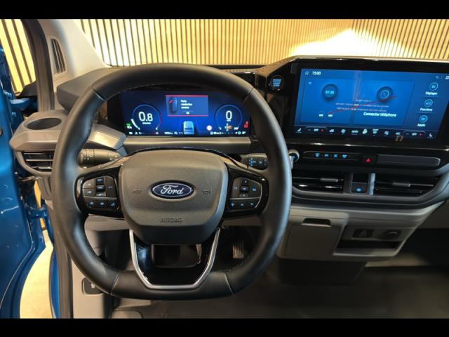 Ford Transit image 9