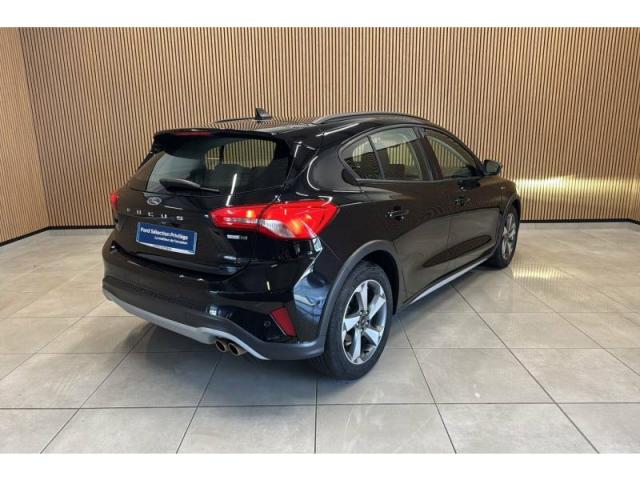 Ford Focus image 7