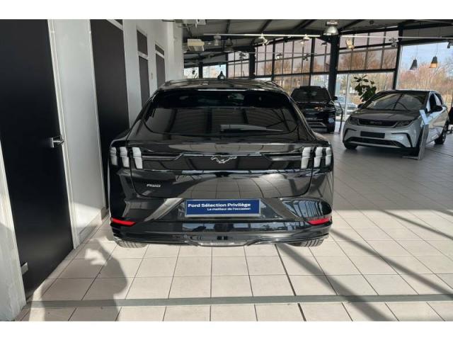 Ford Mustang image 1