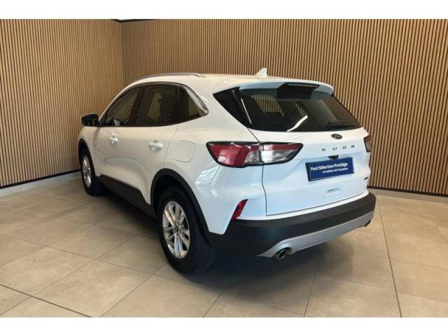 Ford Kuga image 1