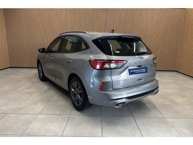 Ford Kuga image 6