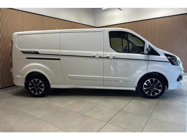Ford Transit image 4