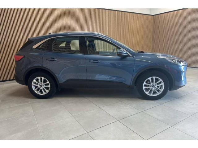 Ford Kuga image 2