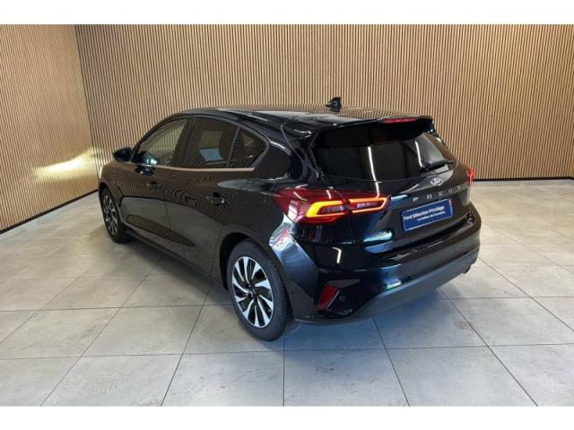 Ford Focus image 8