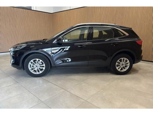 Ford Kuga image 2