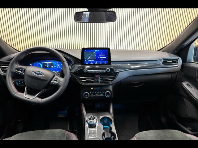 Ford Kuga image 7