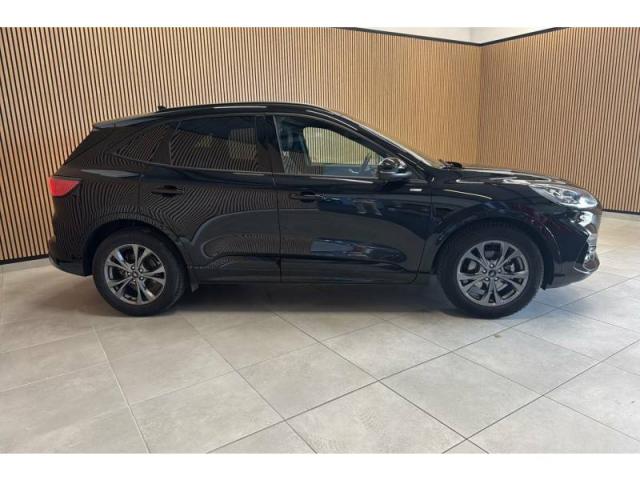 Ford Kuga image 1