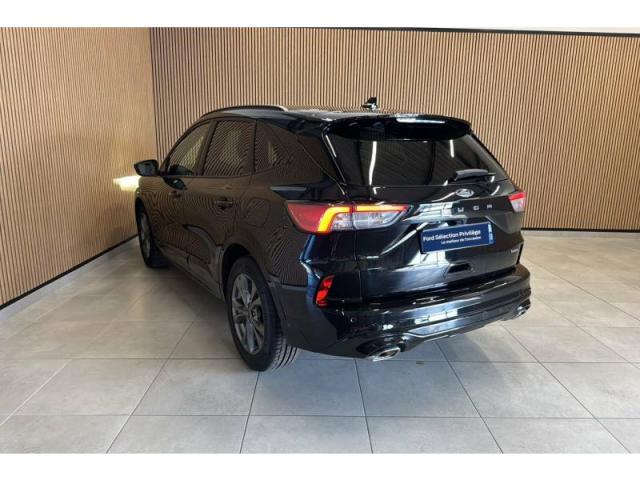Ford Kuga image 3
