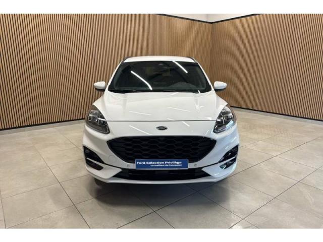 Ford Kuga image 3