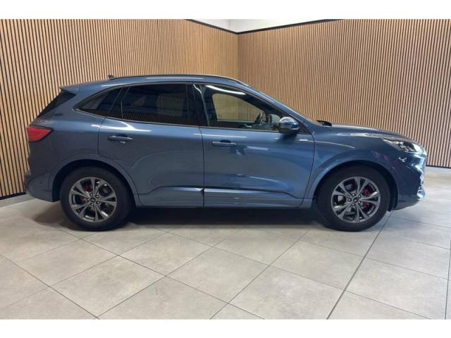 Ford Kuga image 4