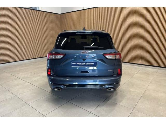 Ford Kuga image 9