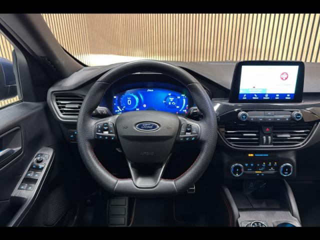 Ford Kuga image 8