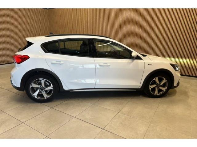 Ford Focus image 2