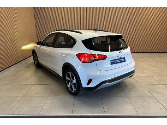 Ford Focus image 6