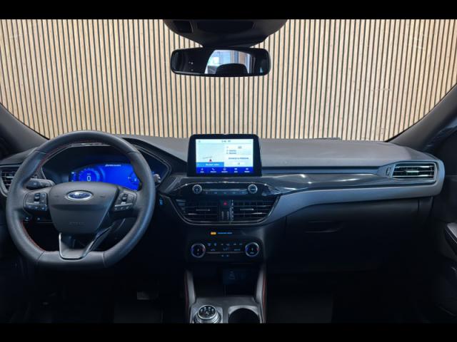 Ford Kuga image 2