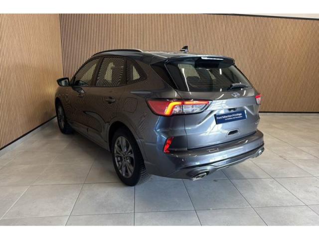 Ford Kuga image 9