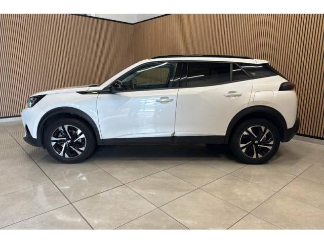 Peugeot 2008 image 3