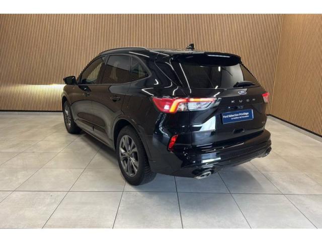 Ford Kuga image 3