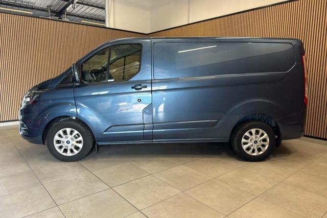 Ford Transit Custom image 3