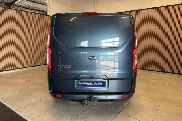Ford Transit Custom image 9