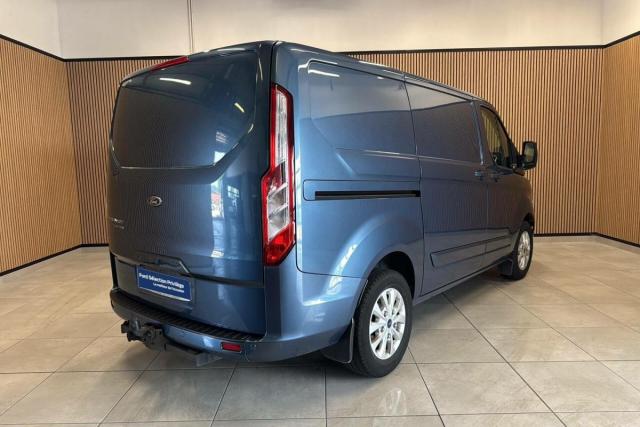 Ford Transit Custom image 8