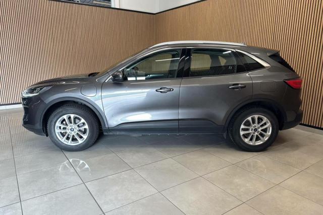 Ford Kuga image 2